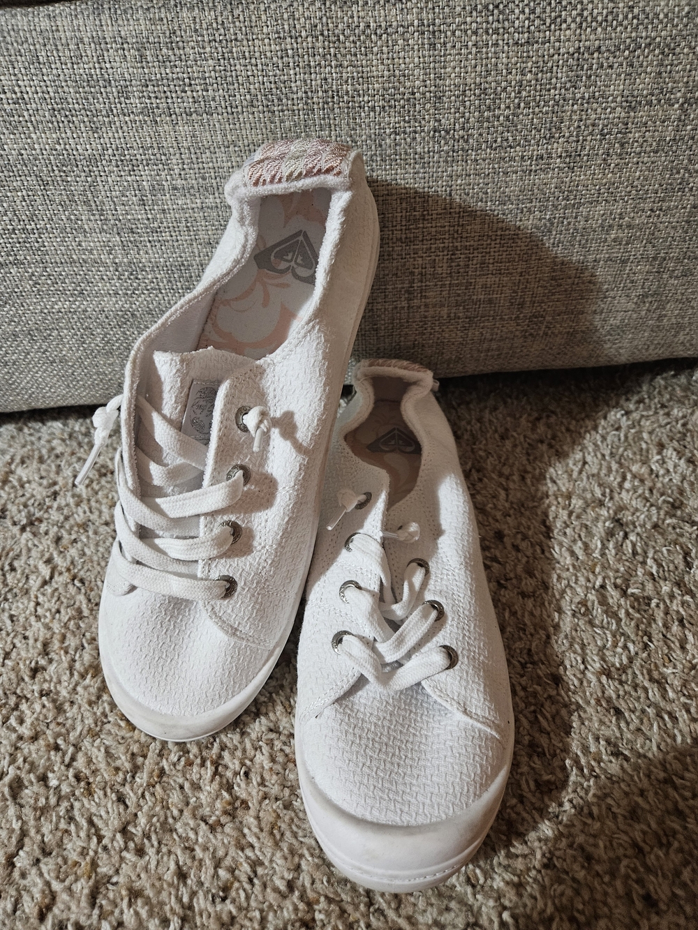Roxy White Textured Canvas Lace-Up Sneakers
